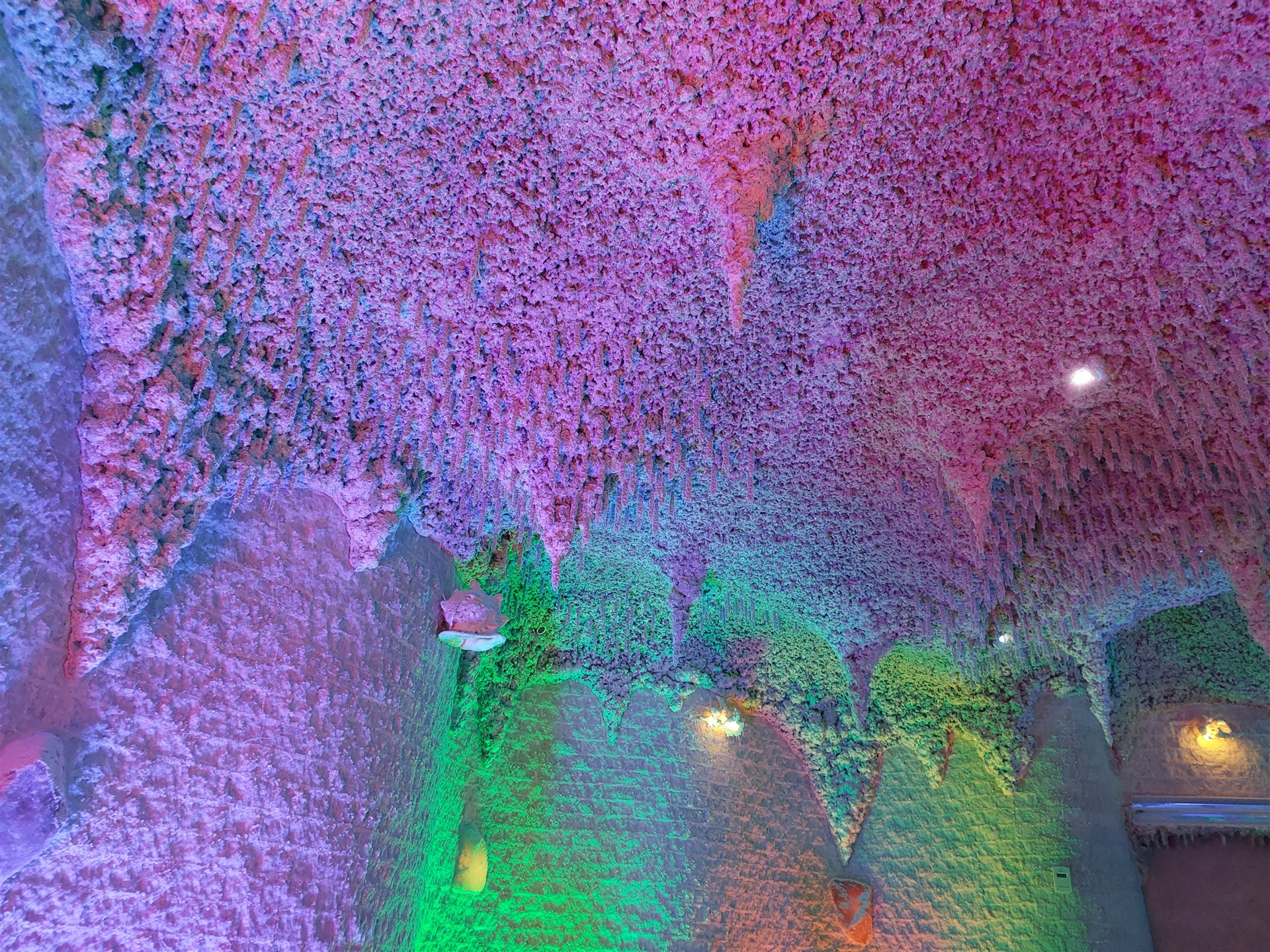 SOLNÁ JESKYNĚ - malé děti